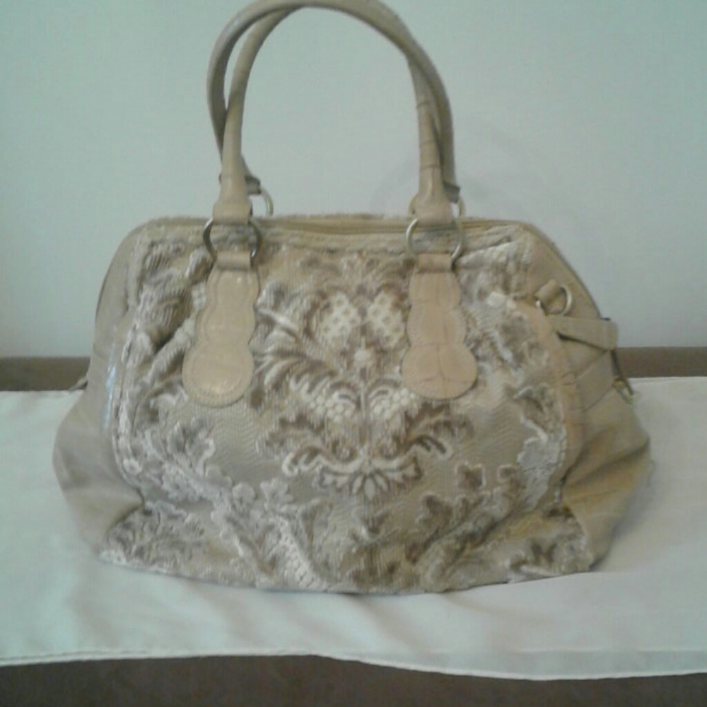 Handbag - Picture 3 of 3